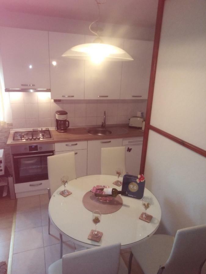 Luciana Appartement Zadar Buitenkant foto